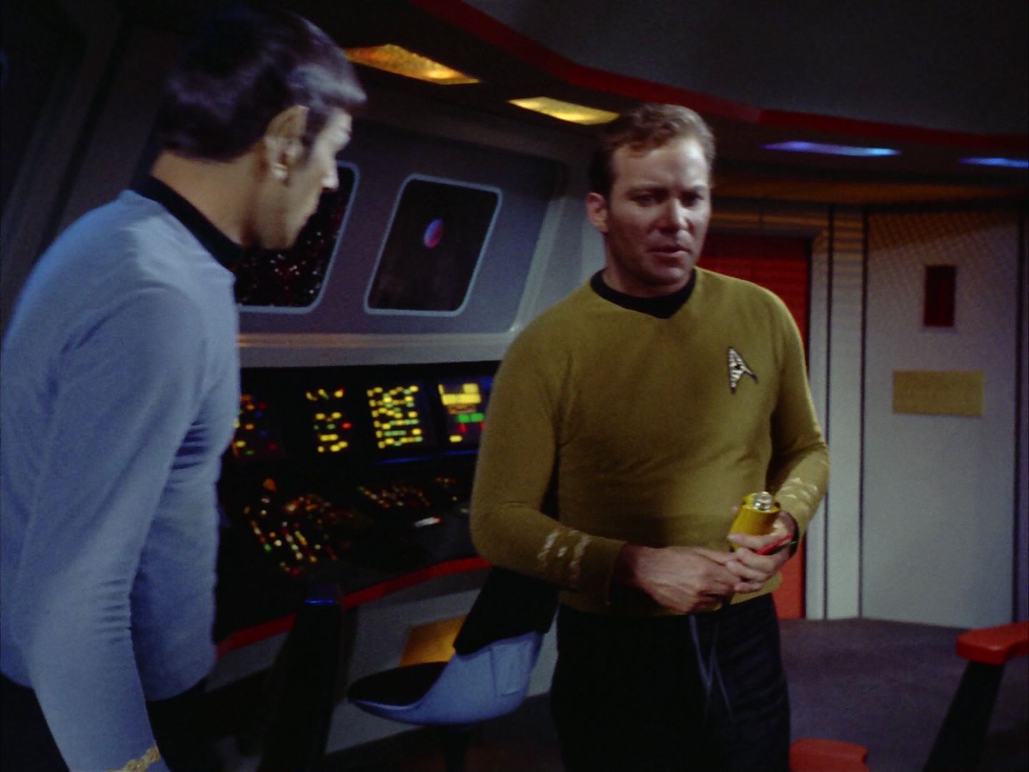 ariane179254_StarTrek_1x24_ThisSideOfParadise_2658.jpg