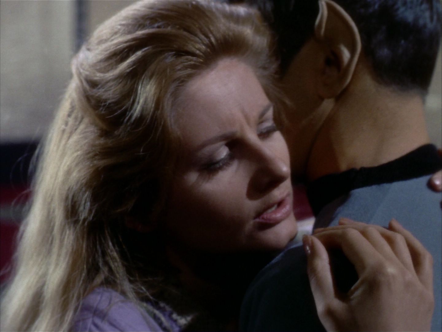 ariane179254_StarTrek_1x24_ThisSideOfParadise_2724.jpg