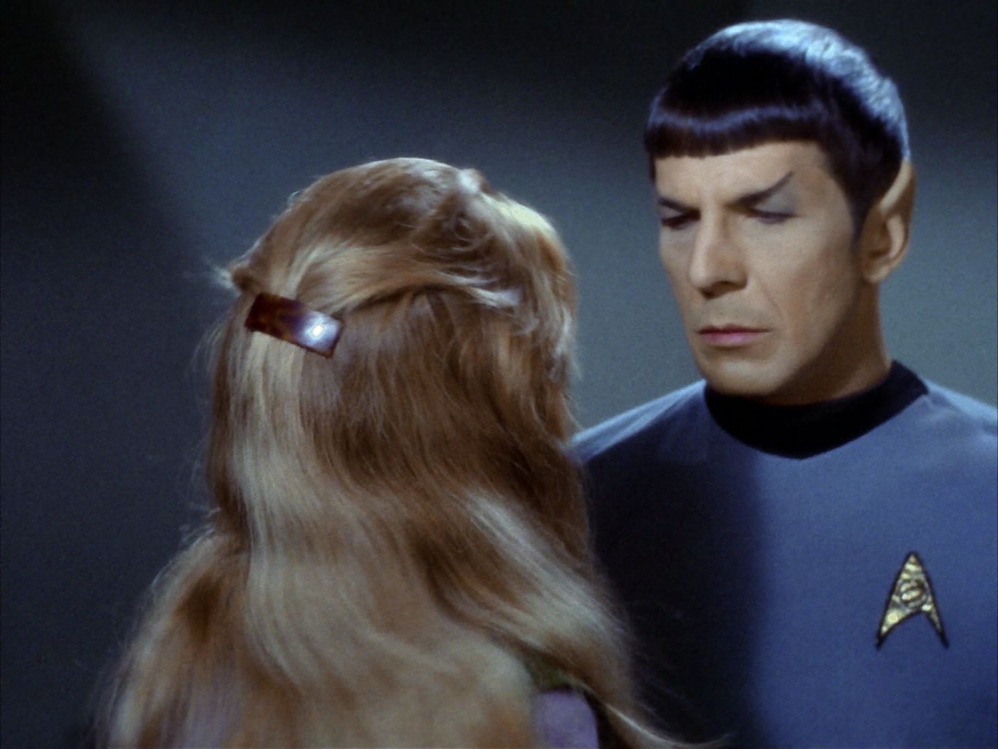 ariane179254_StarTrek_1x24_ThisSideOfParadise_2791.jpg