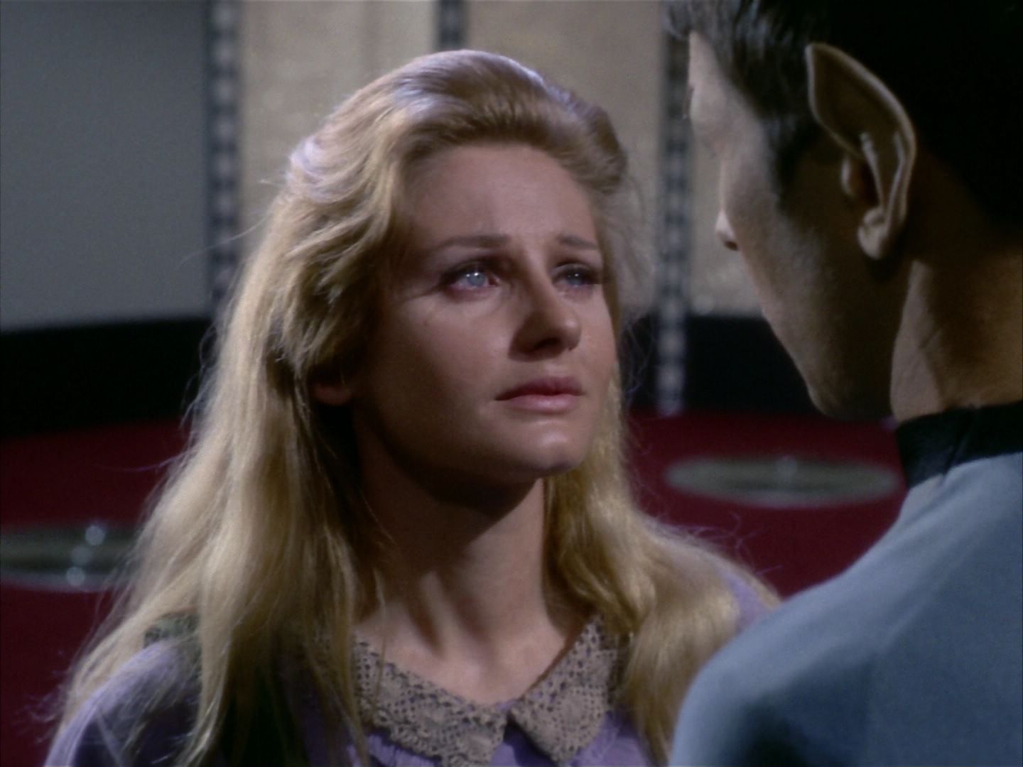 ariane179254_StarTrek_1x24_ThisSideOfParadise_2829.jpg