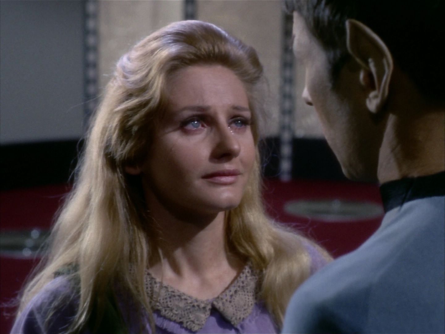 ariane179254_StarTrek_1x24_ThisSideOfParadise_2835.jpg