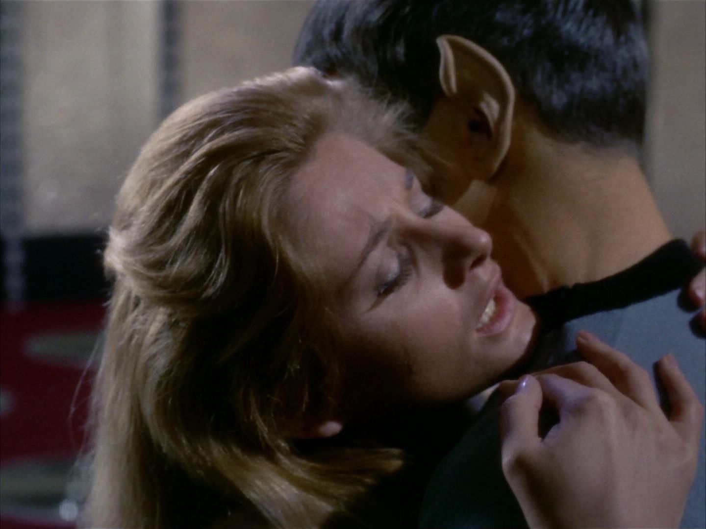 ariane179254_StarTrek_1x24_ThisSideOfParadise_2876.jpg