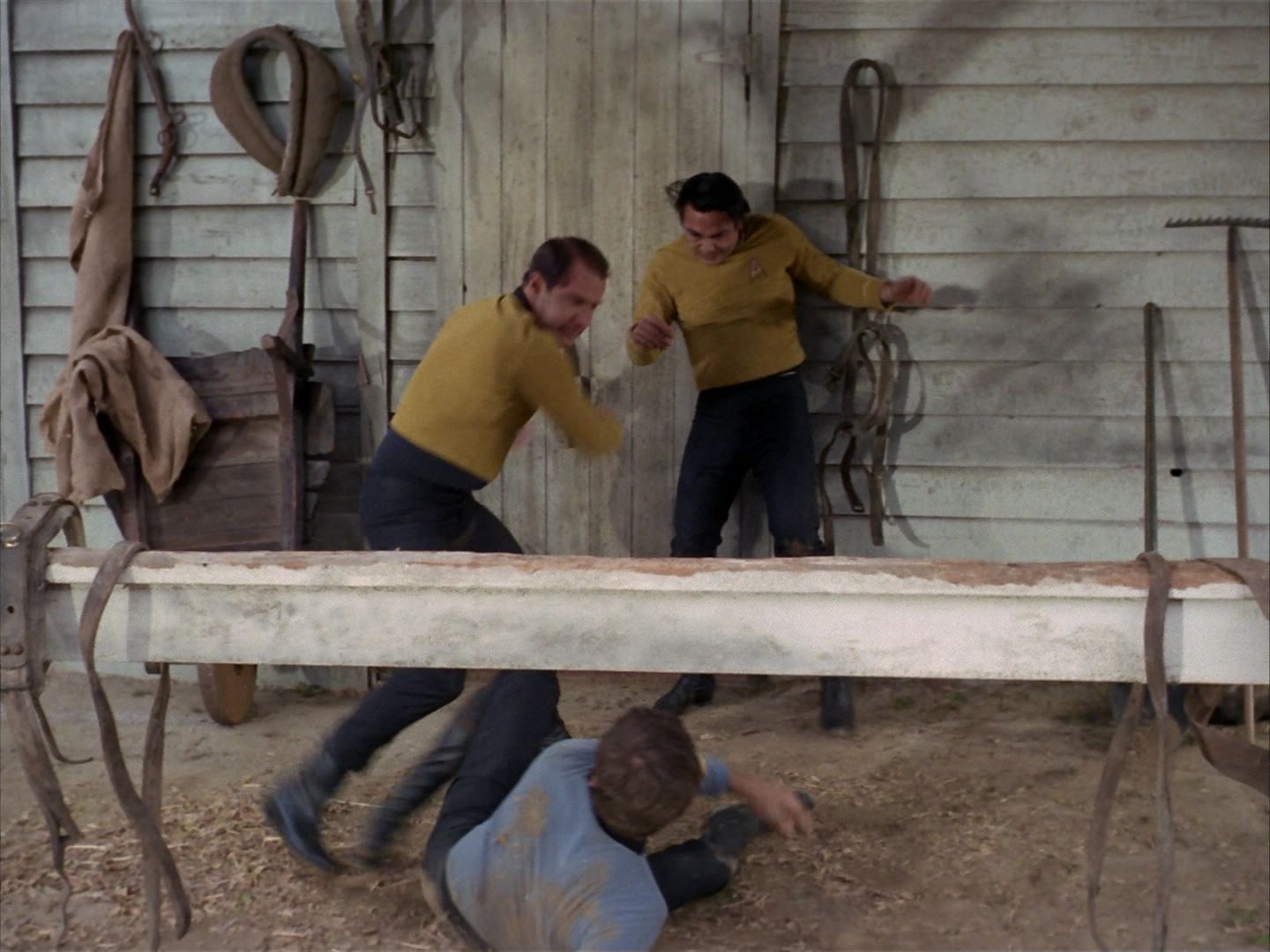ariane179254_StarTrek_1x24_ThisSideOfParadise_2968.jpg