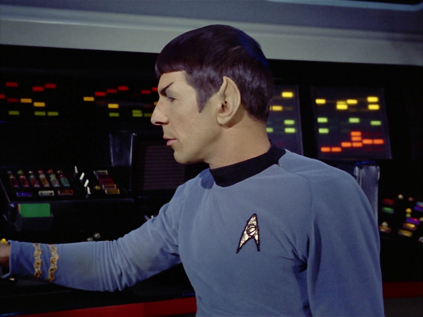 ariane179254_StarTrek_1x24_ThisSideOfParadise_3108.jpg