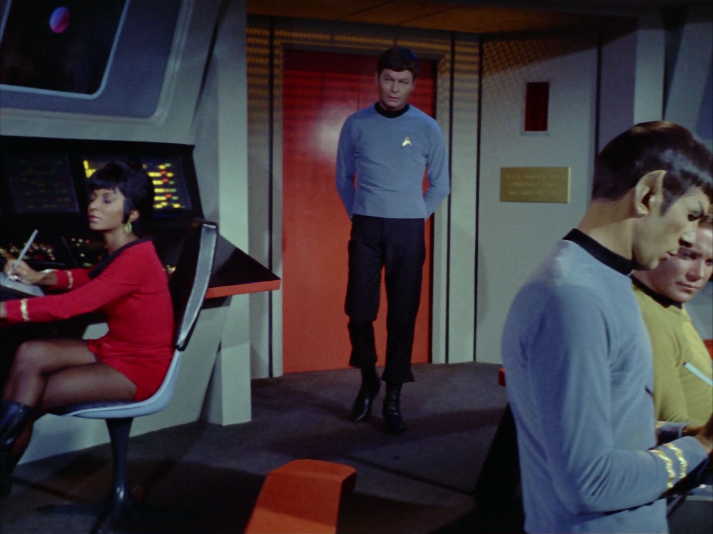 ariane179254_StarTrek_1x24_ThisSideOfParadise_3151.jpg