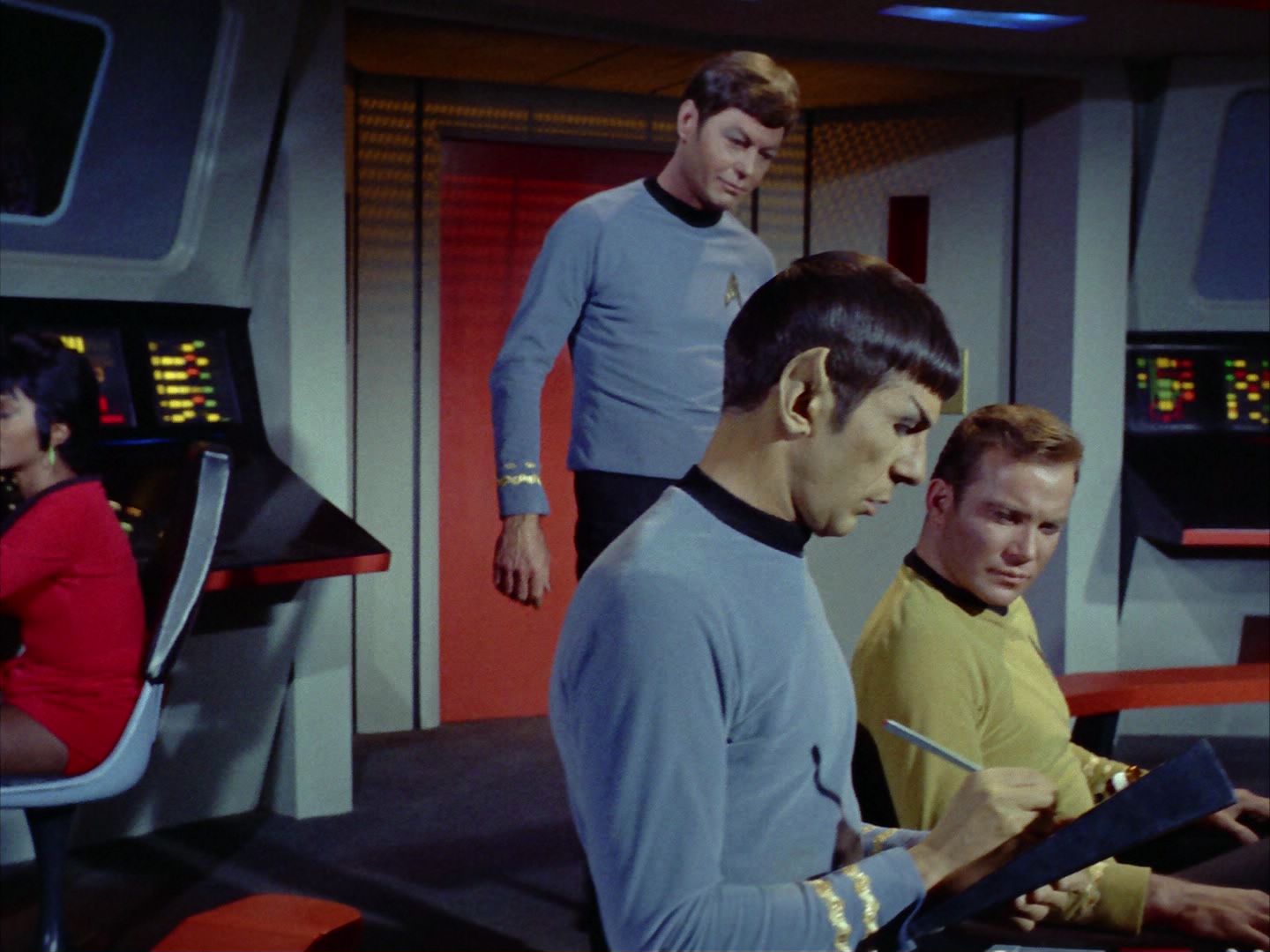 ariane179254_StarTrek_1x24_ThisSideOfParadise_3153.jpg