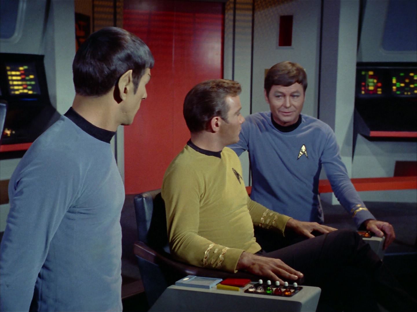 ariane179254_StarTrek_1x24_ThisSideOfParadise_3161.jpg