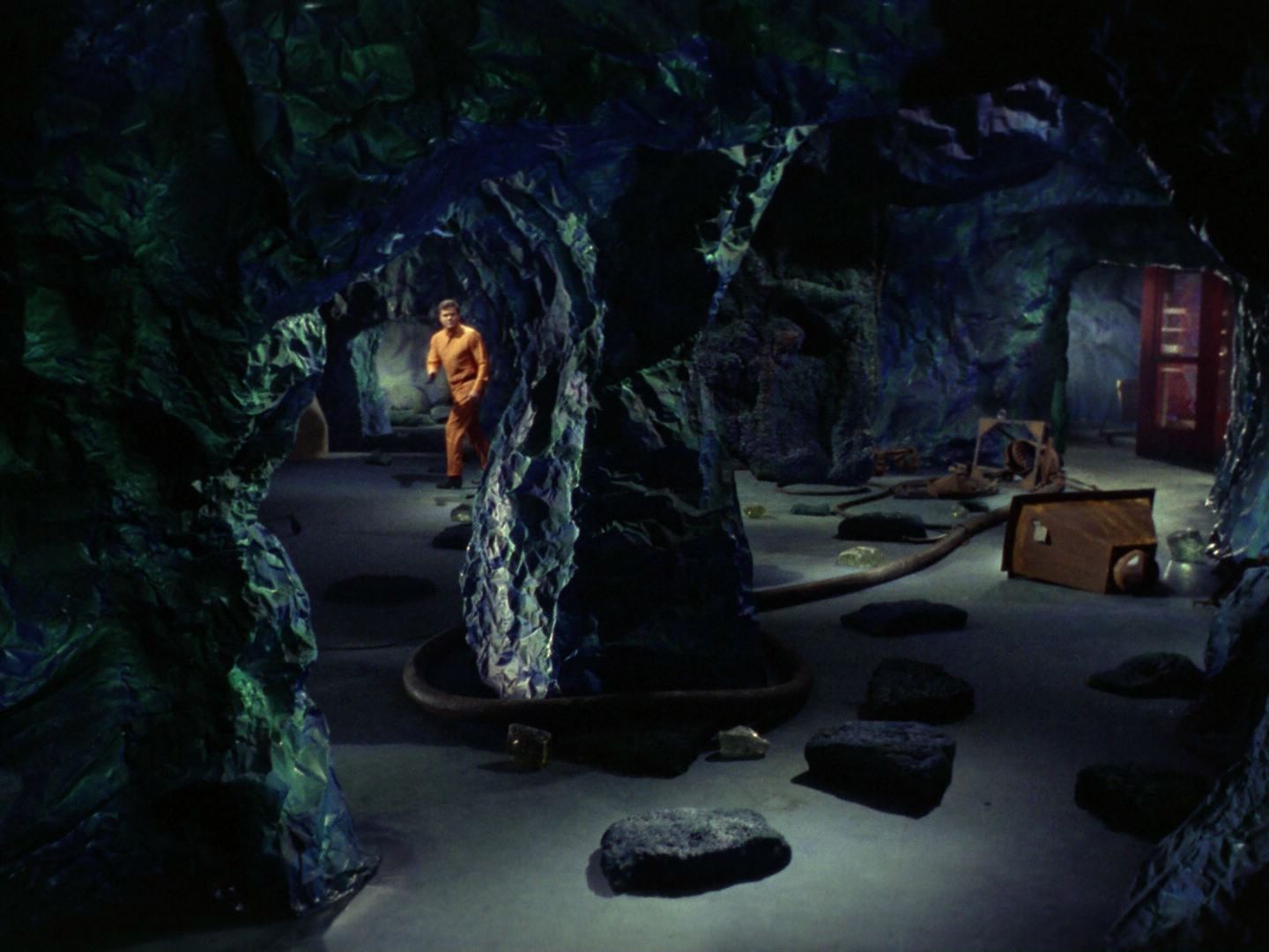 ariane179254_StarTrek_1x25_TheDevilInTheDark_0032.jpg