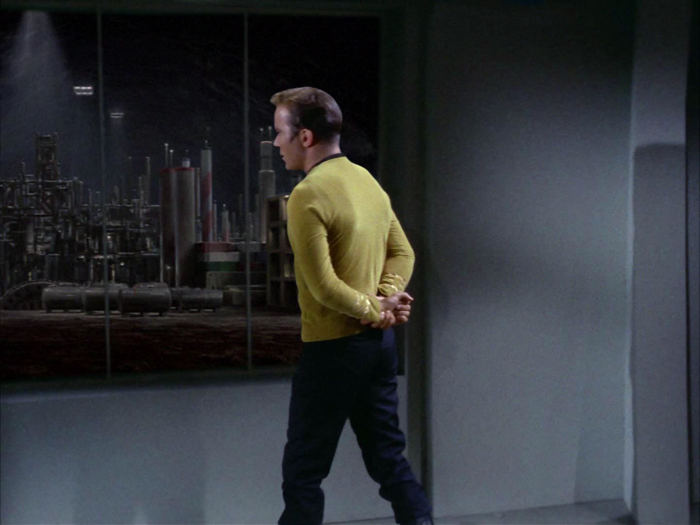 ariane179254_StarTrek_1x25-The_DevilInTheDark-NewEffects_0320.jpg