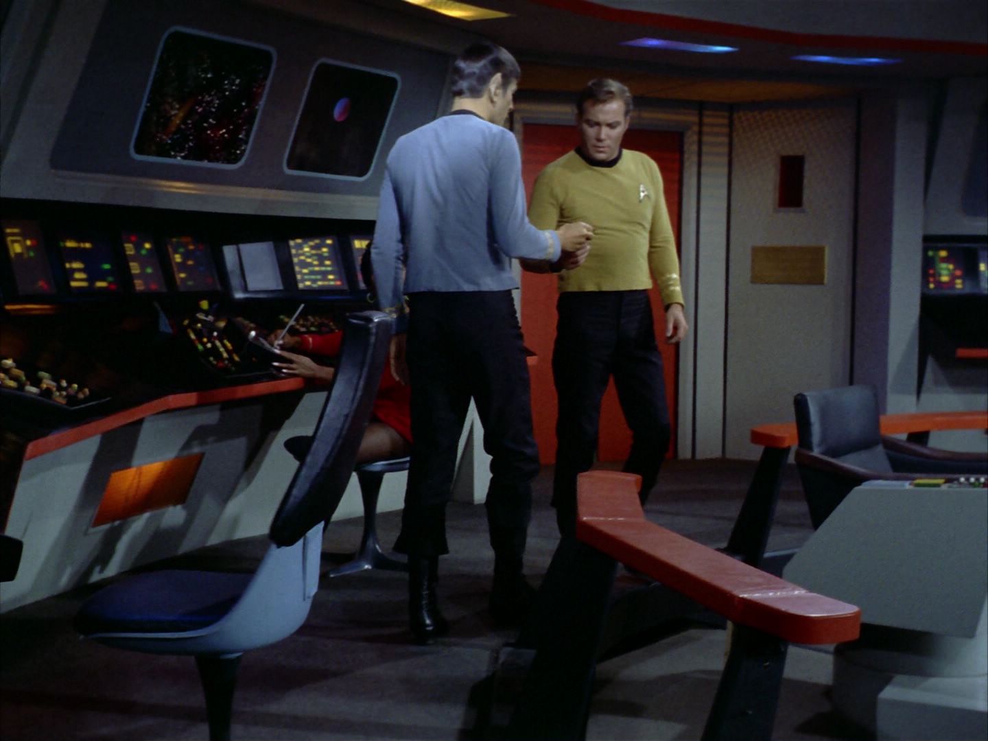 ariane179254_StarTrek_1x26_ErrandOfMercy_0018.jpg