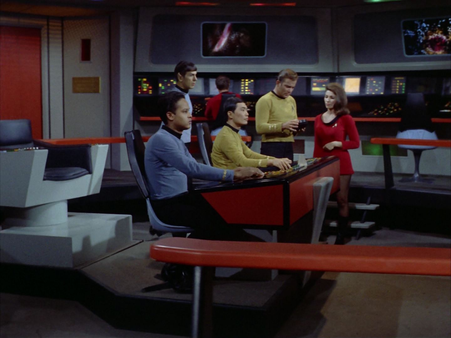 ariane179254_StarTrek_1x26_ErrandOfMercy_0024.jpg
