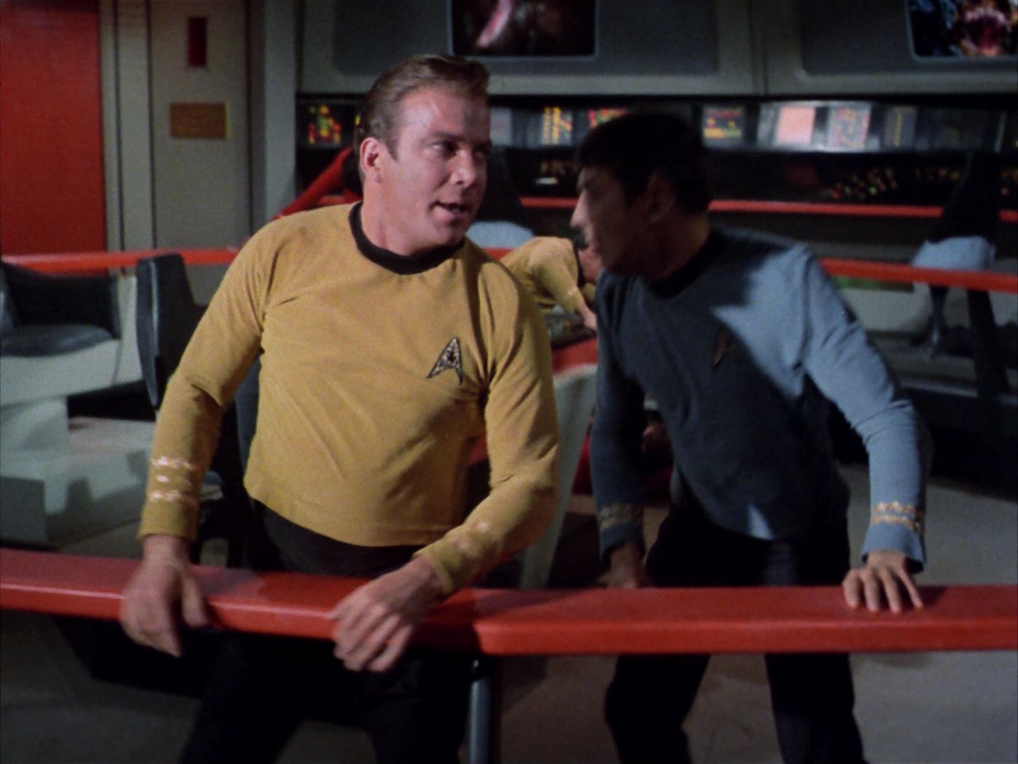 ariane179254_StarTrek_1x26_ErrandOfMercy_0101.jpg