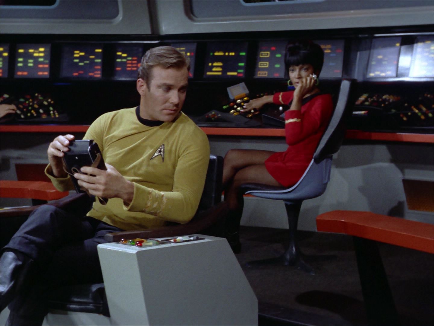 ariane179254_StarTrek_1x26_ErrandOfMercy_0290.jpg