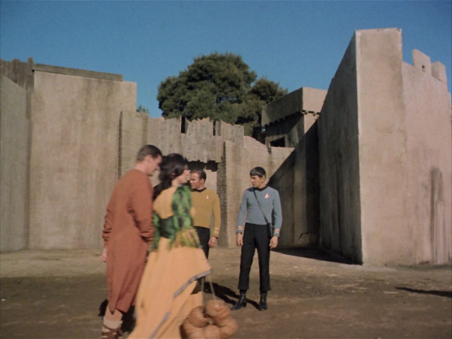 ariane179254_StarTrek_1x26_ErrandOfMercy_0364.jpg