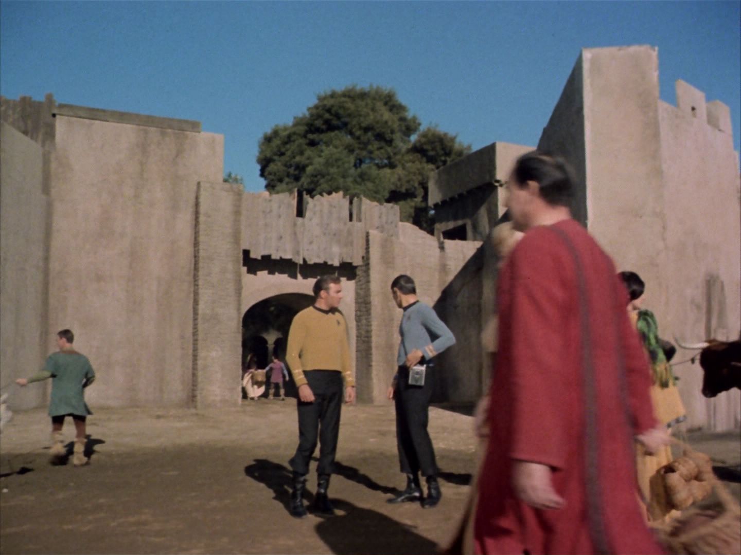 ariane179254_StarTrek_1x26_ErrandOfMercy_0366.jpg