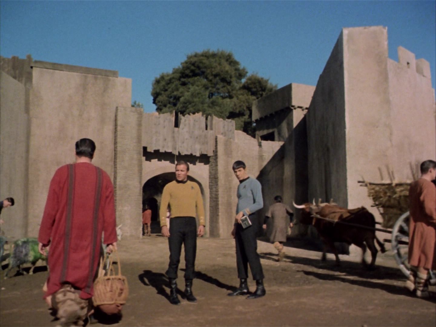 ariane179254_StarTrek_1x26_ErrandOfMercy_0368.jpg