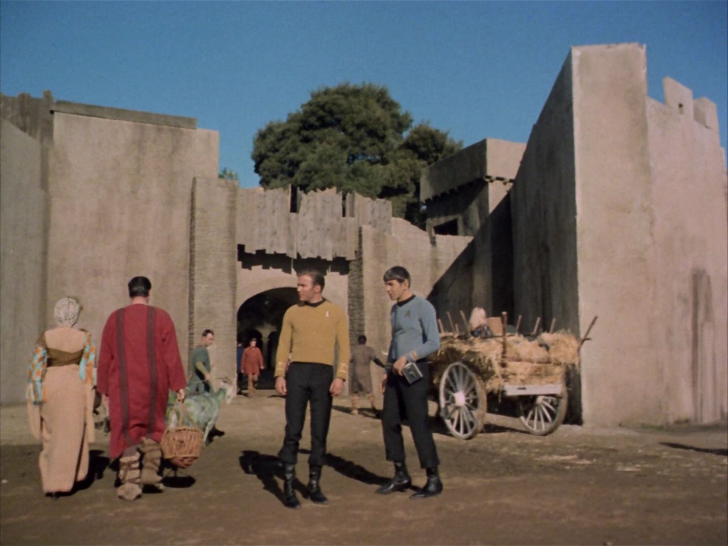 ariane179254_StarTrek_1x26_ErrandOfMercy_0370.jpg