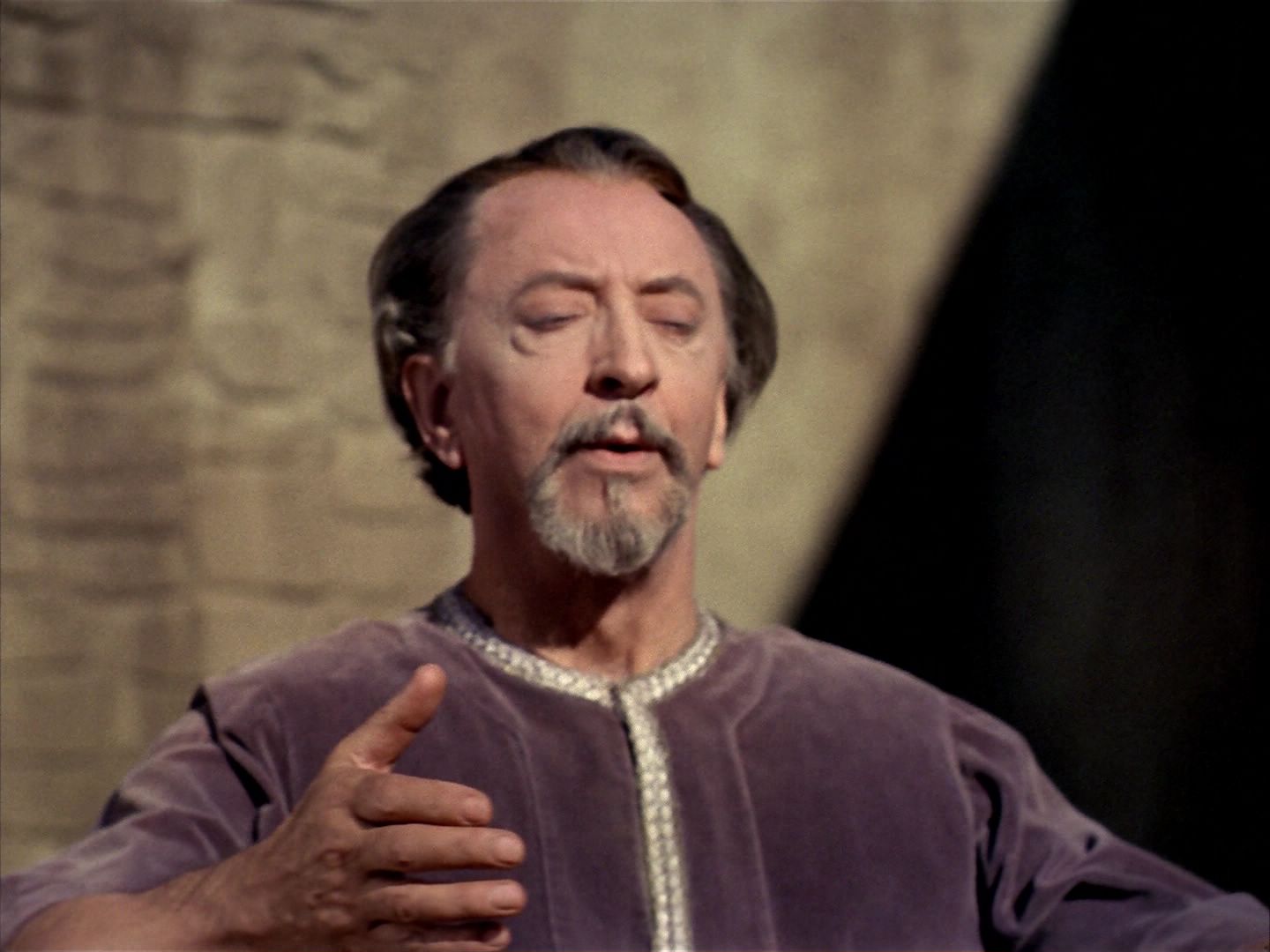 ariane179254_StarTrek_1x26_ErrandOfMercy_0390.jpg