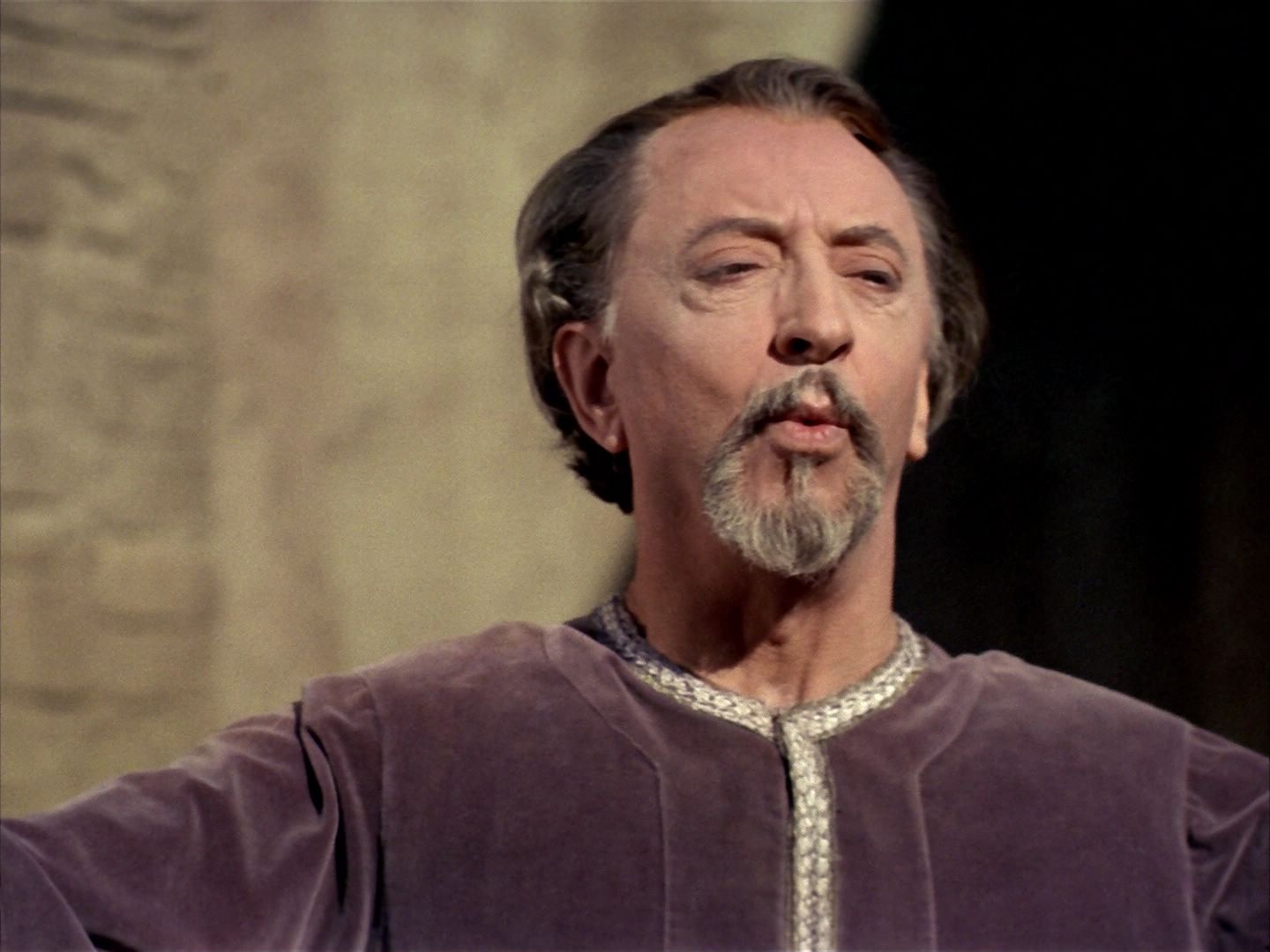 ariane179254_StarTrek_1x26_ErrandOfMercy_0391.jpg