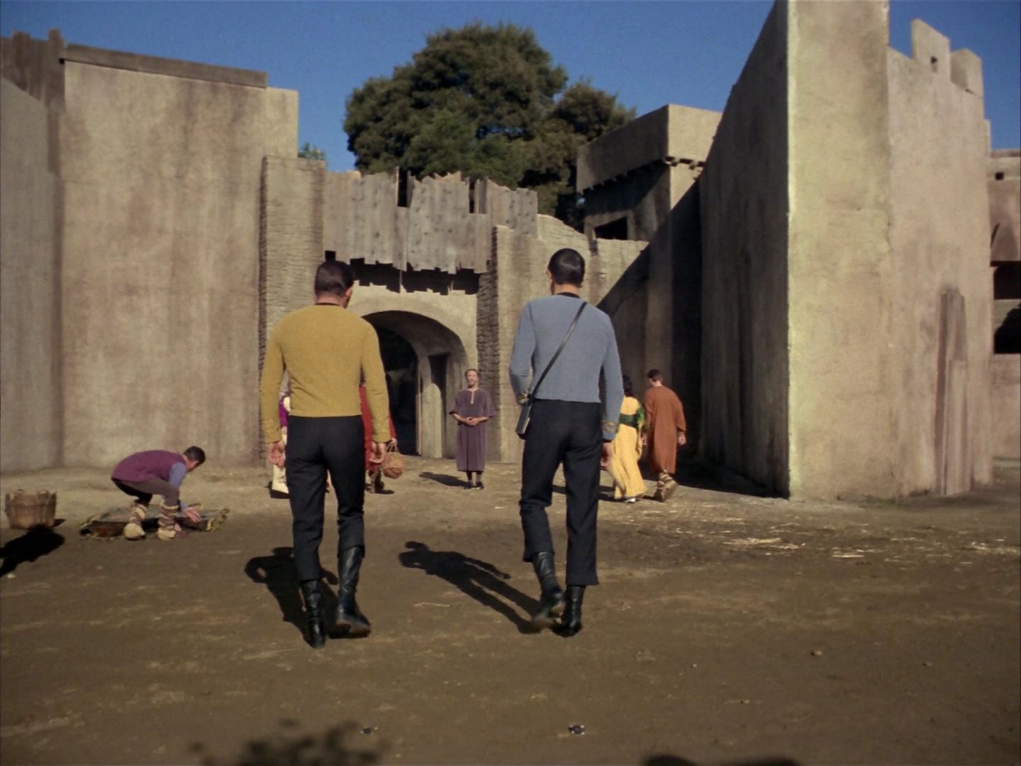 ariane179254_StarTrek_1x26_ErrandOfMercy_0397.jpg
