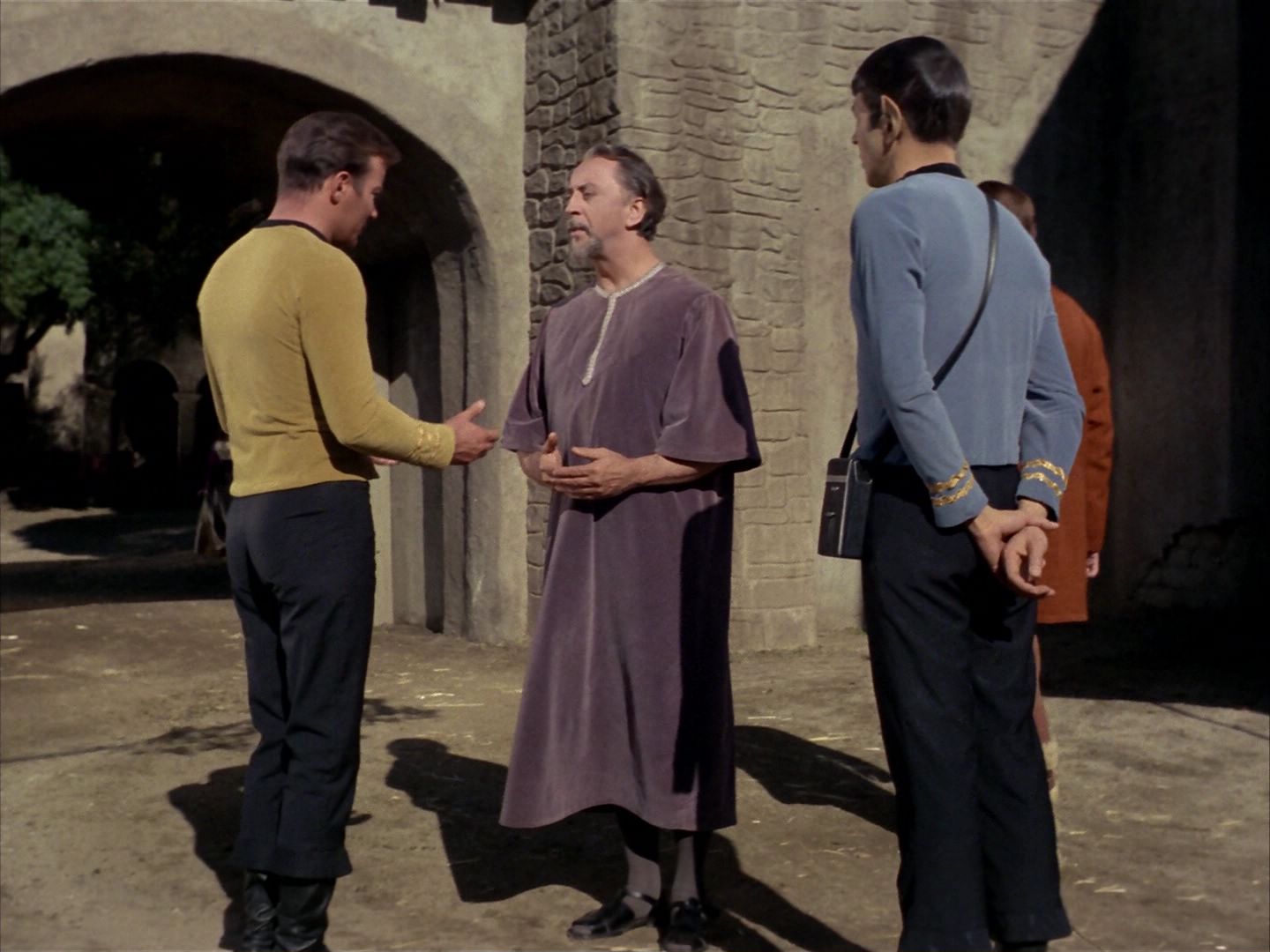 ariane179254_StarTrek_1x26_ErrandOfMercy_0410.jpg