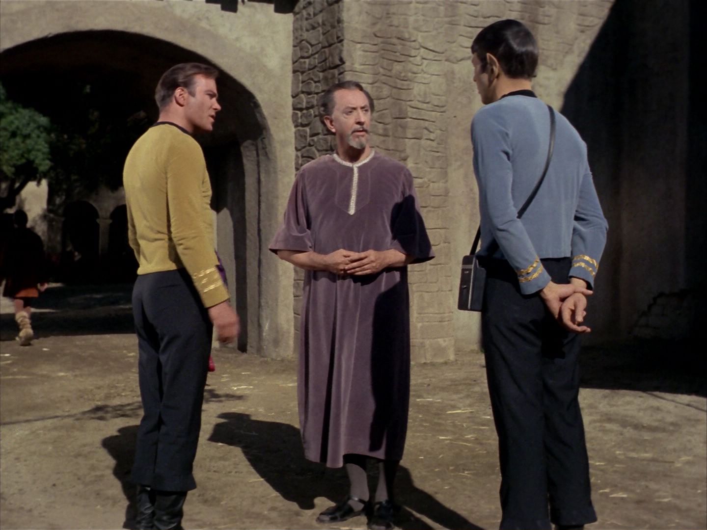 ariane179254_StarTrek_1x26_ErrandOfMercy_0419.jpg