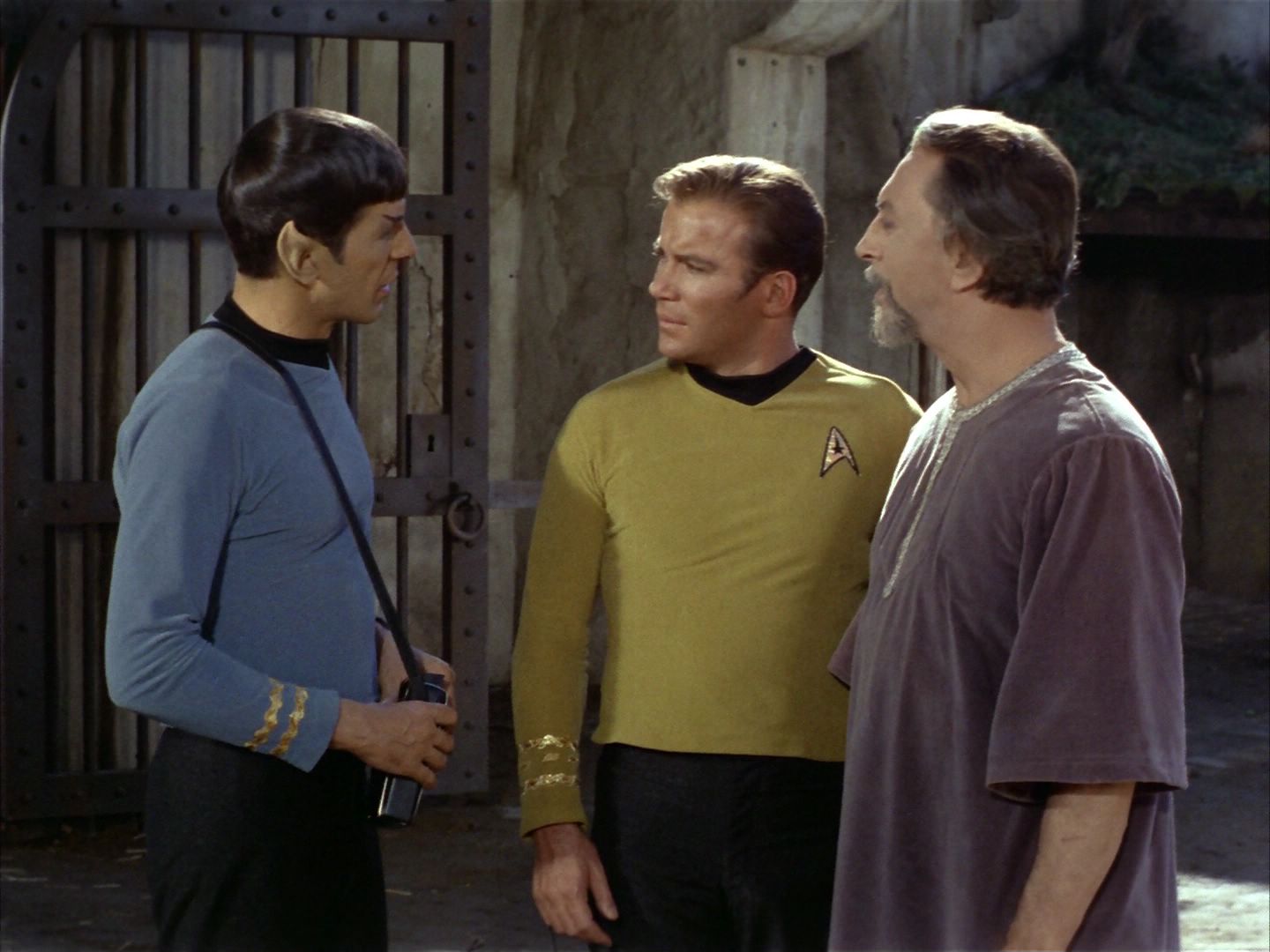 ariane179254_StarTrek_1x26_ErrandOfMercy_0457.jpg