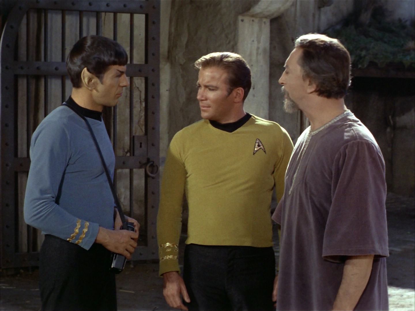 ariane179254_StarTrek_1x26_ErrandOfMercy_0459.jpg