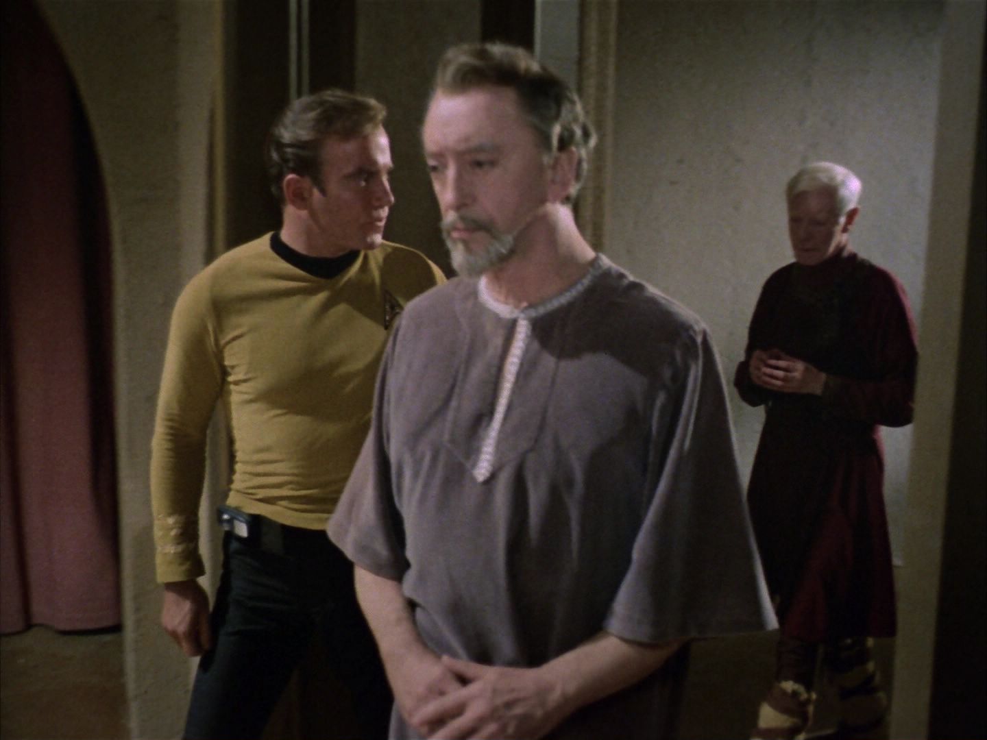 ariane179254_StarTrek_1x26_ErrandOfMercy_0480.jpg