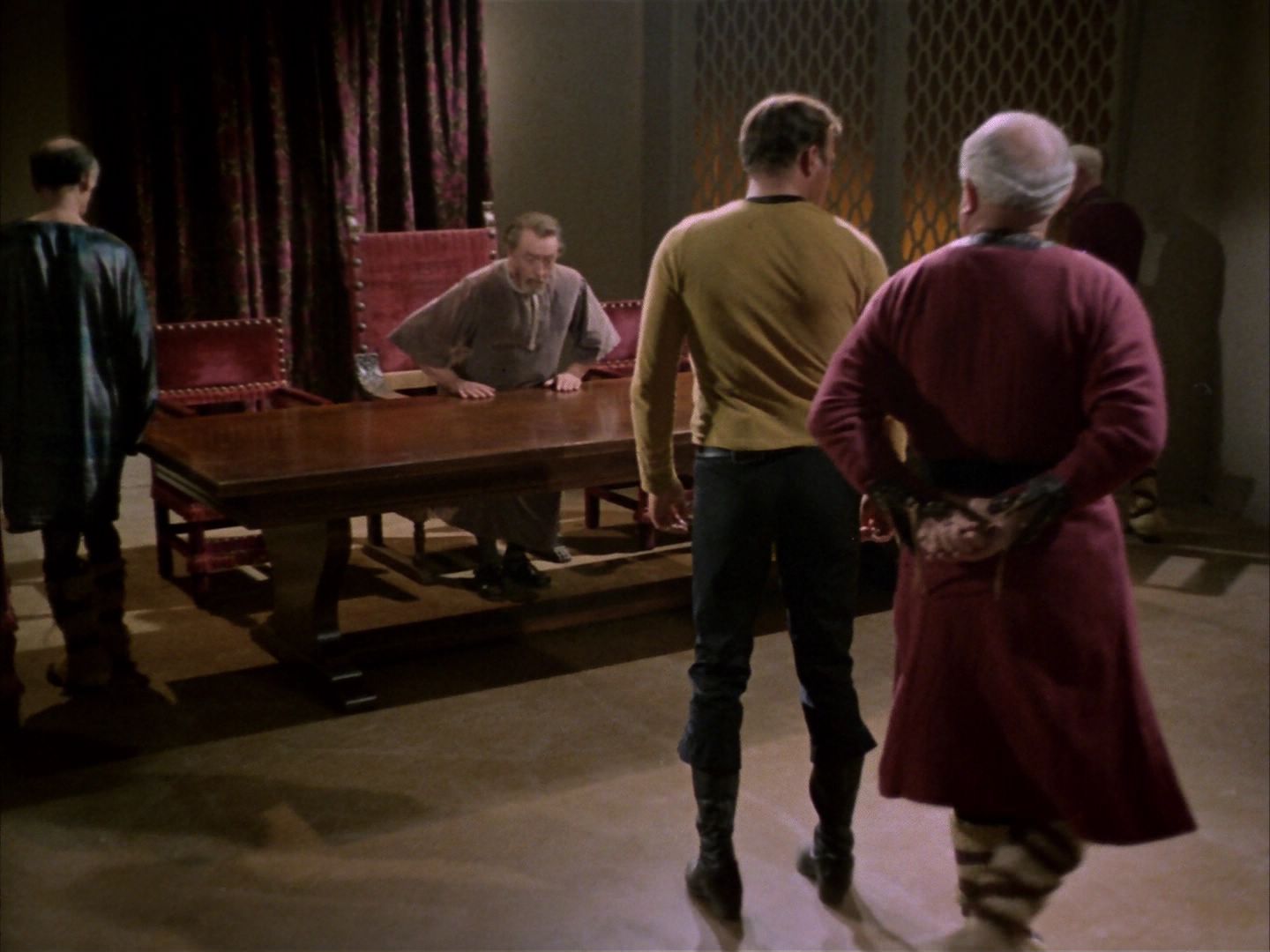 ariane179254_StarTrek_1x26_ErrandOfMercy_0490.jpg