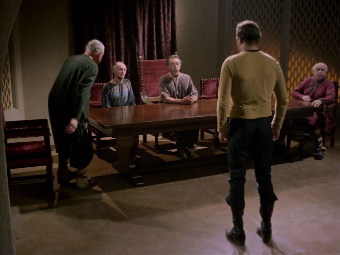 ariane179254_StarTrek_1x26_ErrandOfMercy_0500.jpg