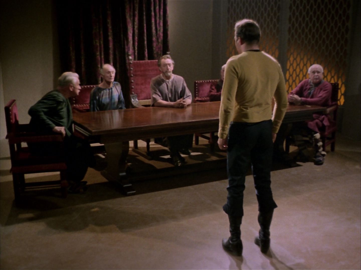 ariane179254_StarTrek_1x26_ErrandOfMercy_0503.jpg