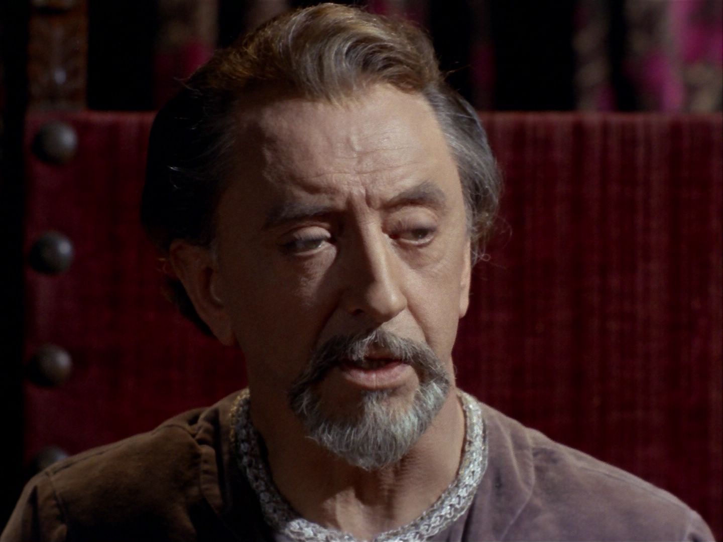 ariane179254_StarTrek_1x26_ErrandOfMercy_0802.jpg