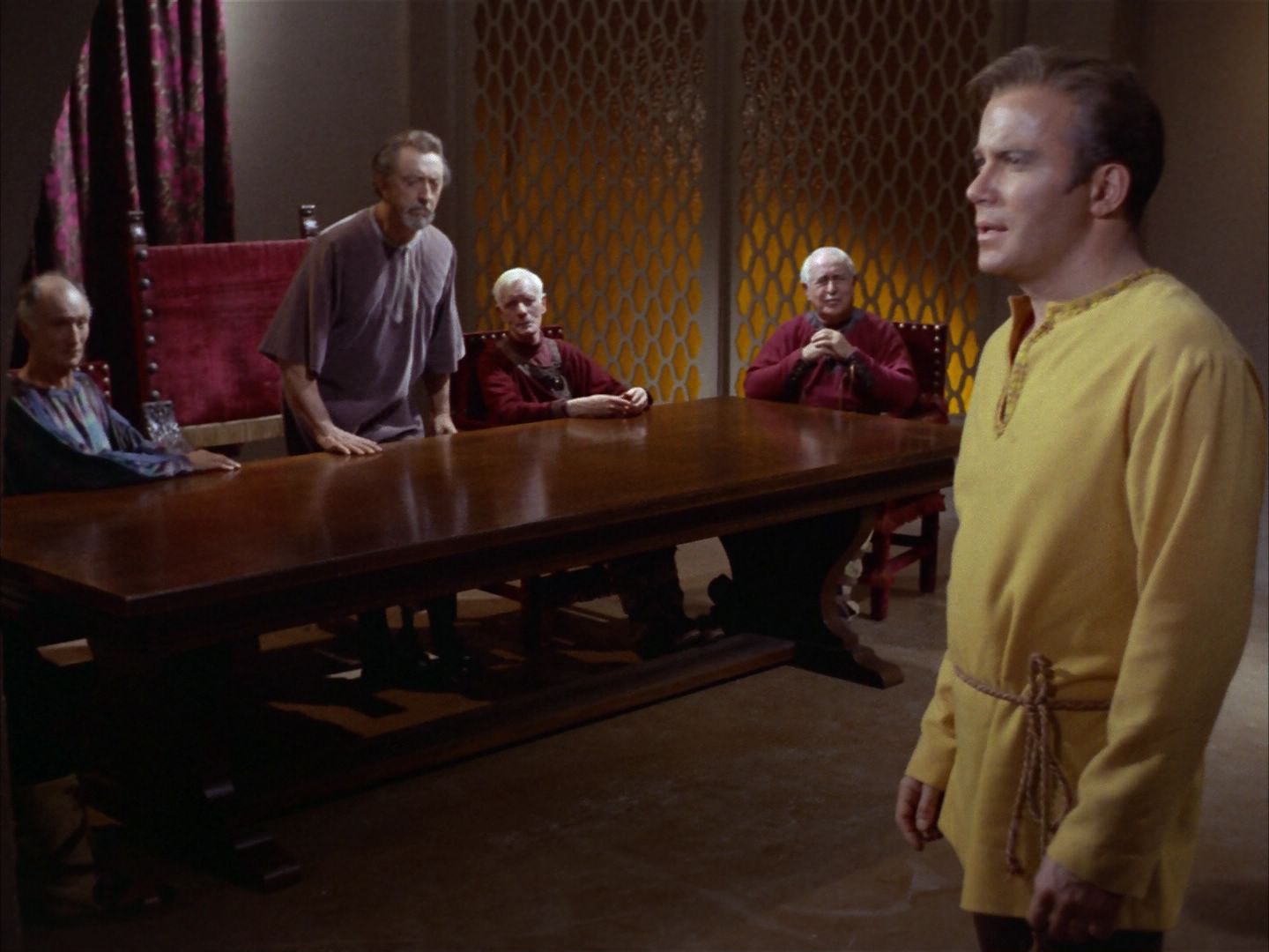 ariane179254_StarTrek_1x26_ErrandOfMercy_0902.jpg