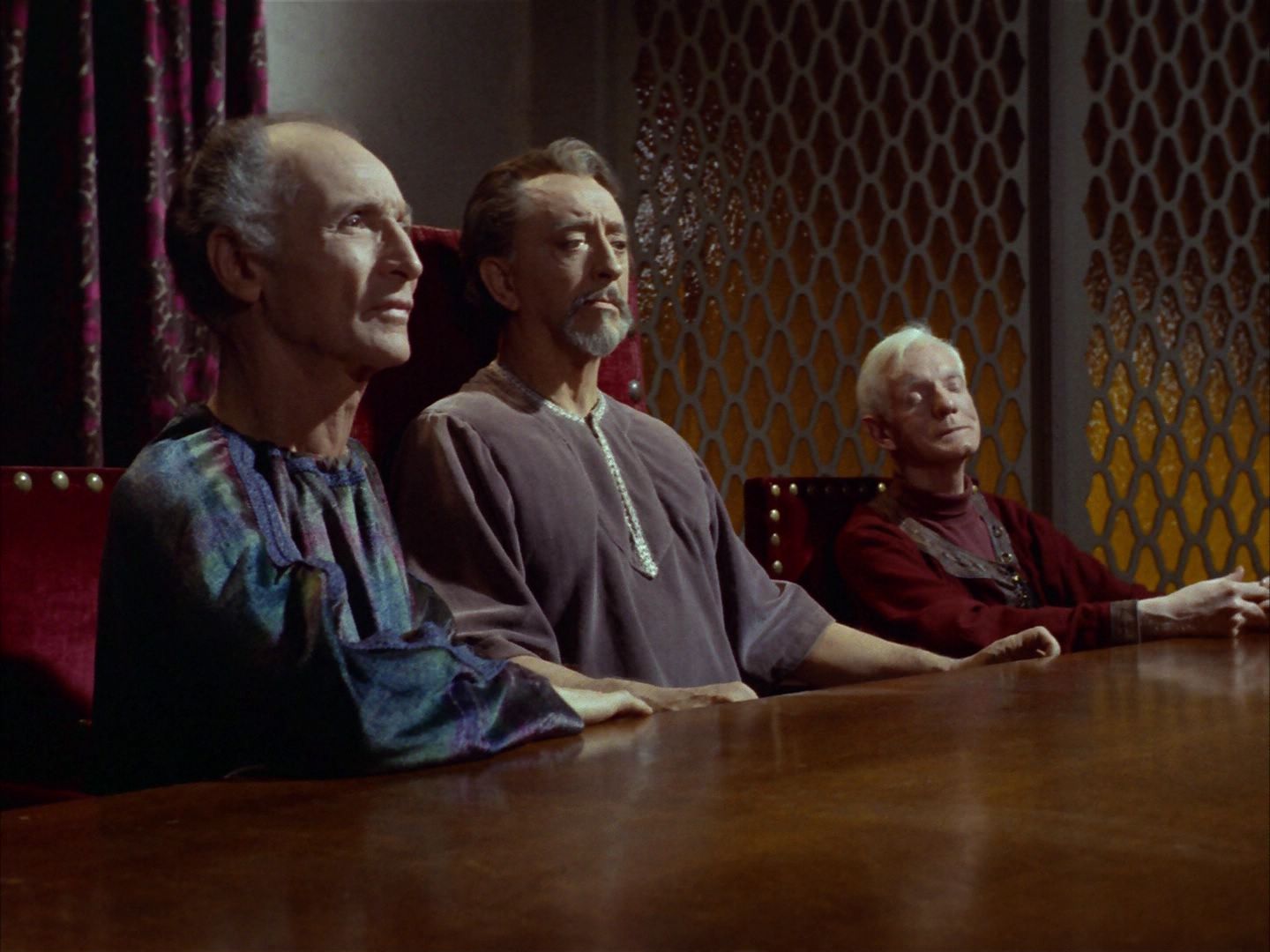 ariane179254_StarTrek_1x26_ErrandOfMercy_1136.jpg