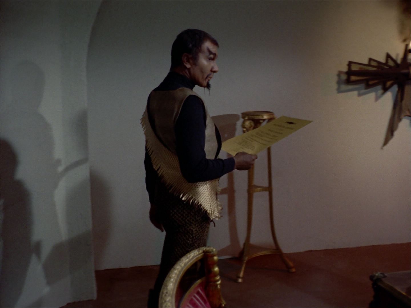 ariane179254_StarTrek_1x26_ErrandOfMercy_1230.jpg
