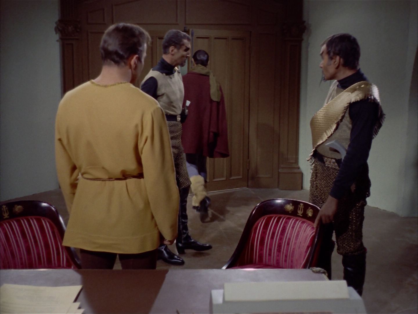 ariane179254_StarTrek_1x26_ErrandOfMercy_1357.jpg