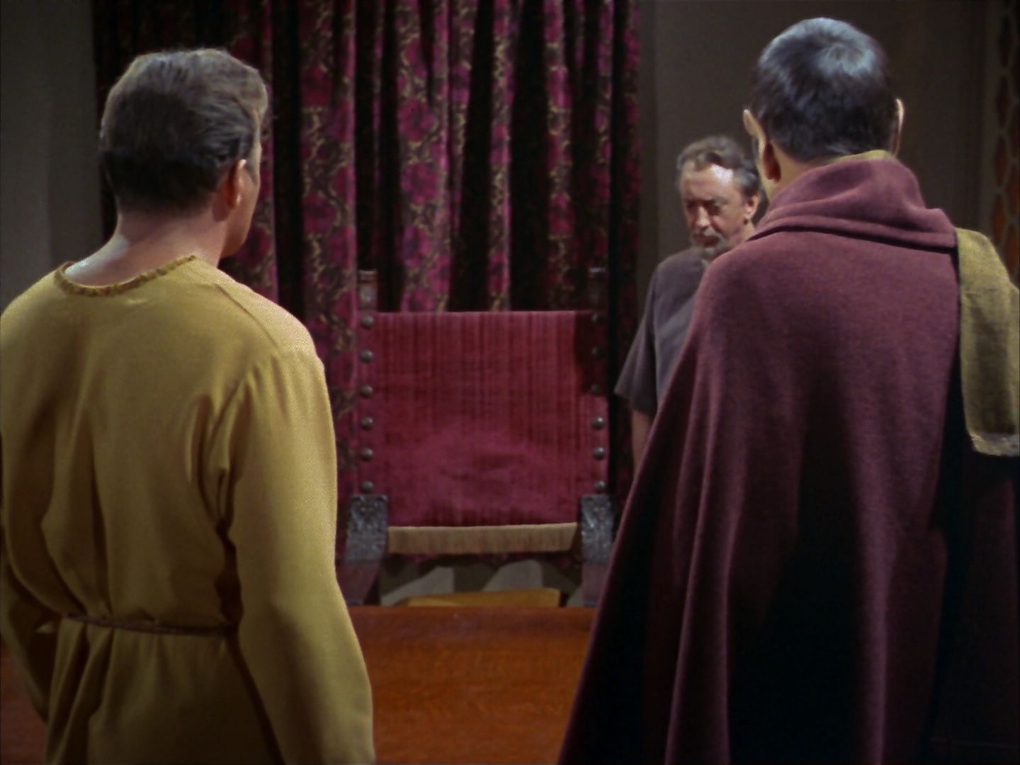 ariane179254_StarTrek_1x26_ErrandOfMercy_2148.jpg