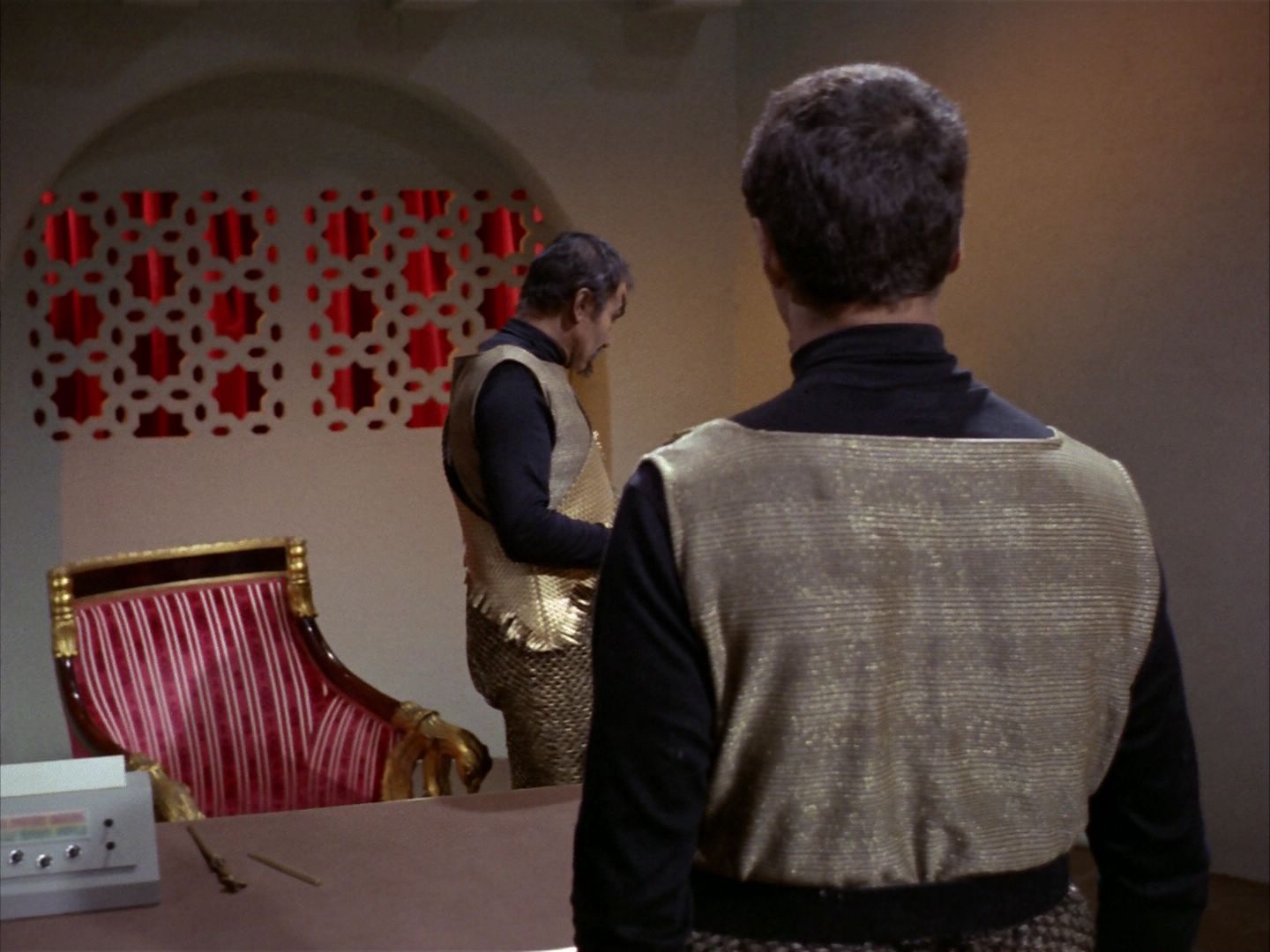 ariane179254_StarTrek_1x26_ErrandOfMercy_2162.jpg