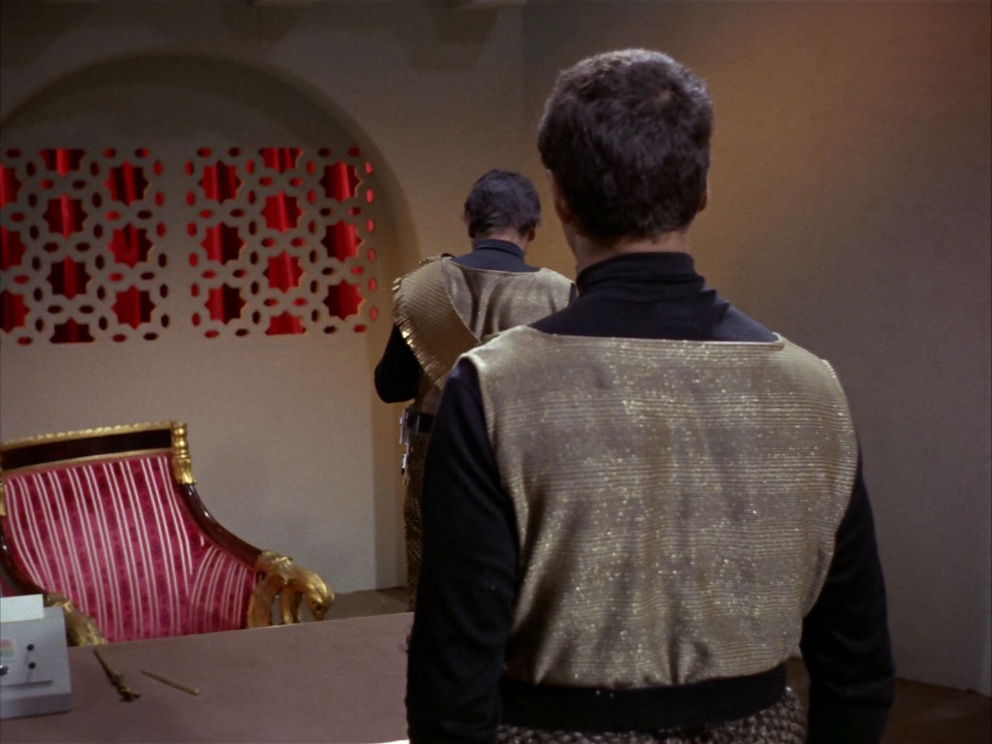 ariane179254_StarTrek_1x26_ErrandOfMercy_2163.jpg