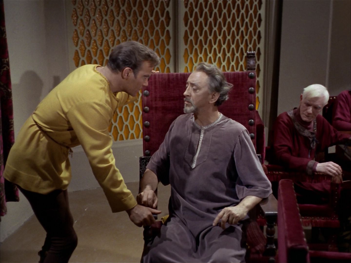 ariane179254_StarTrek_1x26_ErrandOfMercy_2348.jpg