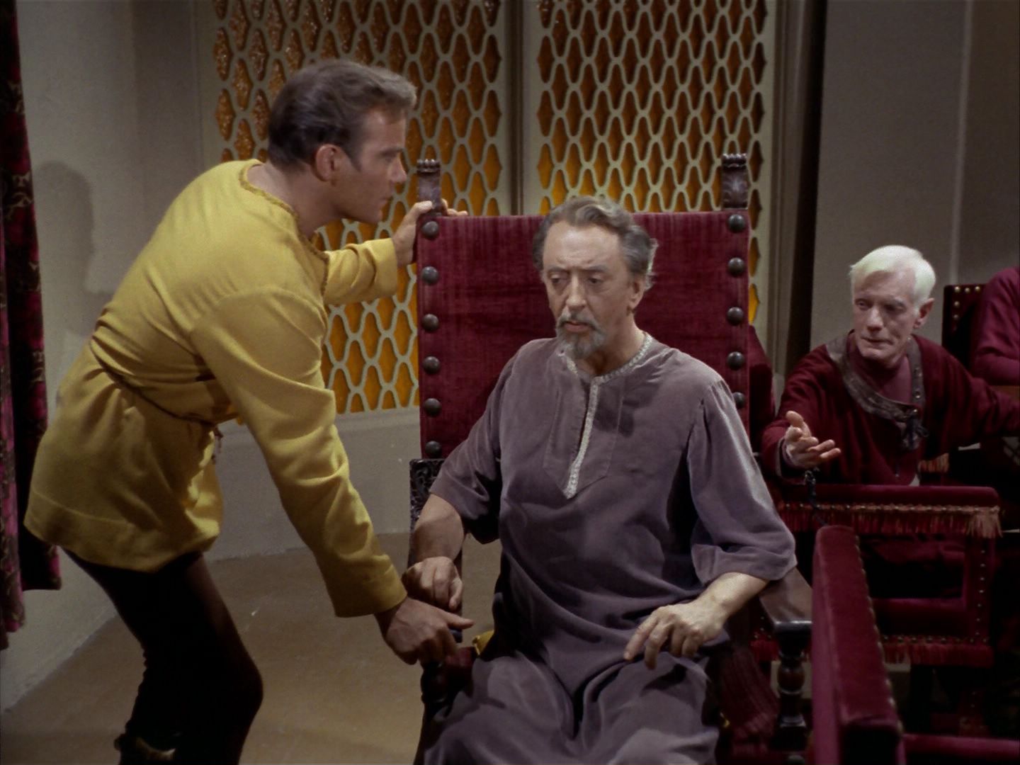 ariane179254_StarTrek_1x26_ErrandOfMercy_2353.jpg