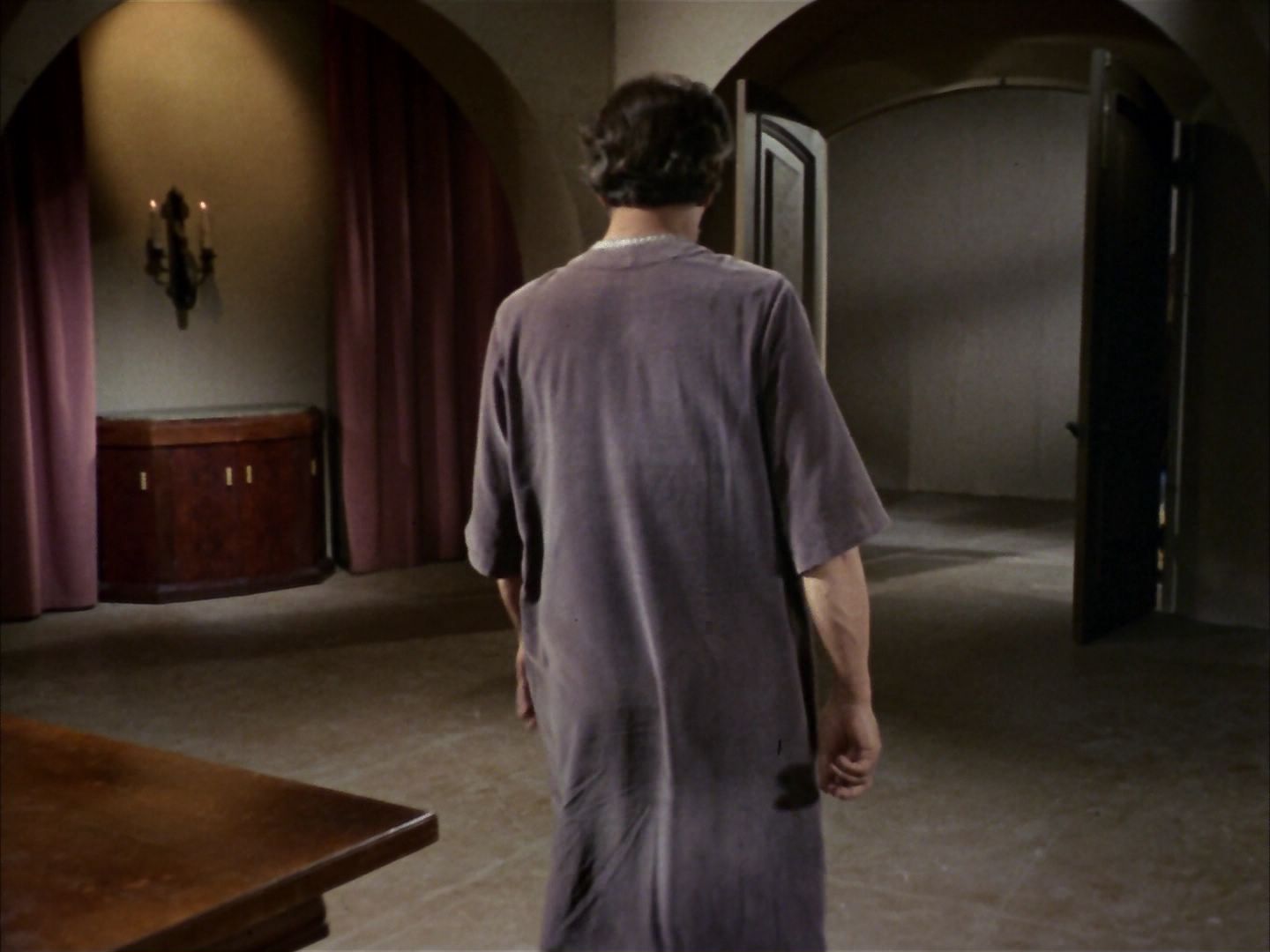 ariane179254_StarTrek_1x26_ErrandOfMercy_2401.jpg