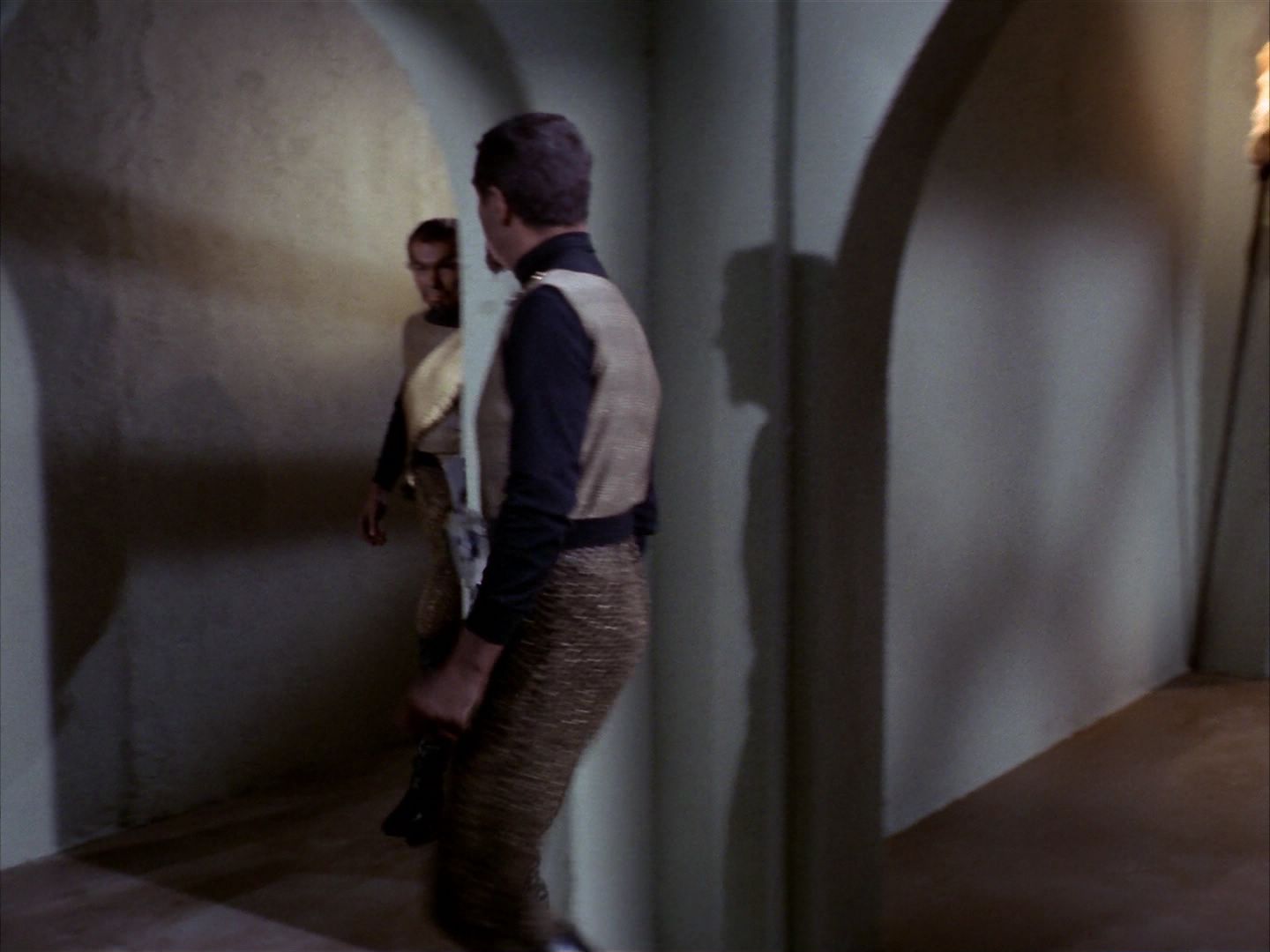 ariane179254_StarTrek_1x26_ErrandOfMercy_2515.jpg