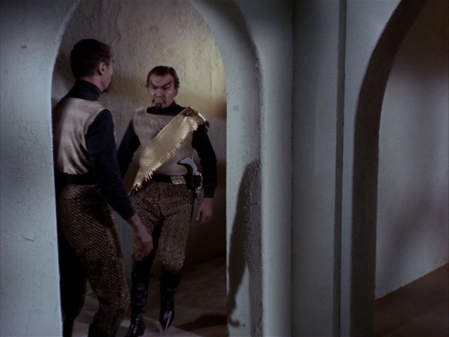 ariane179254_StarTrek_1x26_ErrandOfMercy_2516.jpg