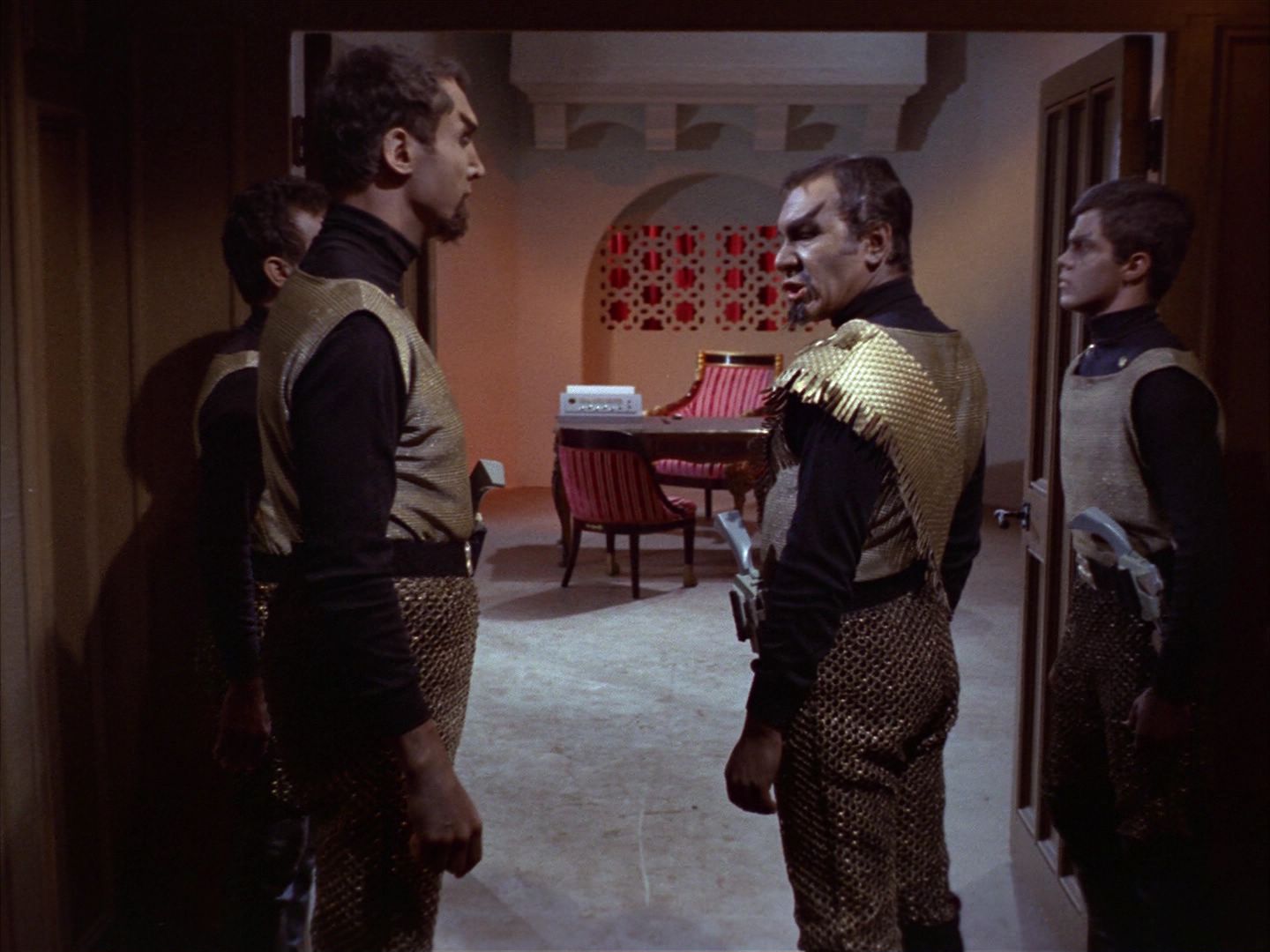 ariane179254_StarTrek_1x26_ErrandOfMercy_2528.jpg
