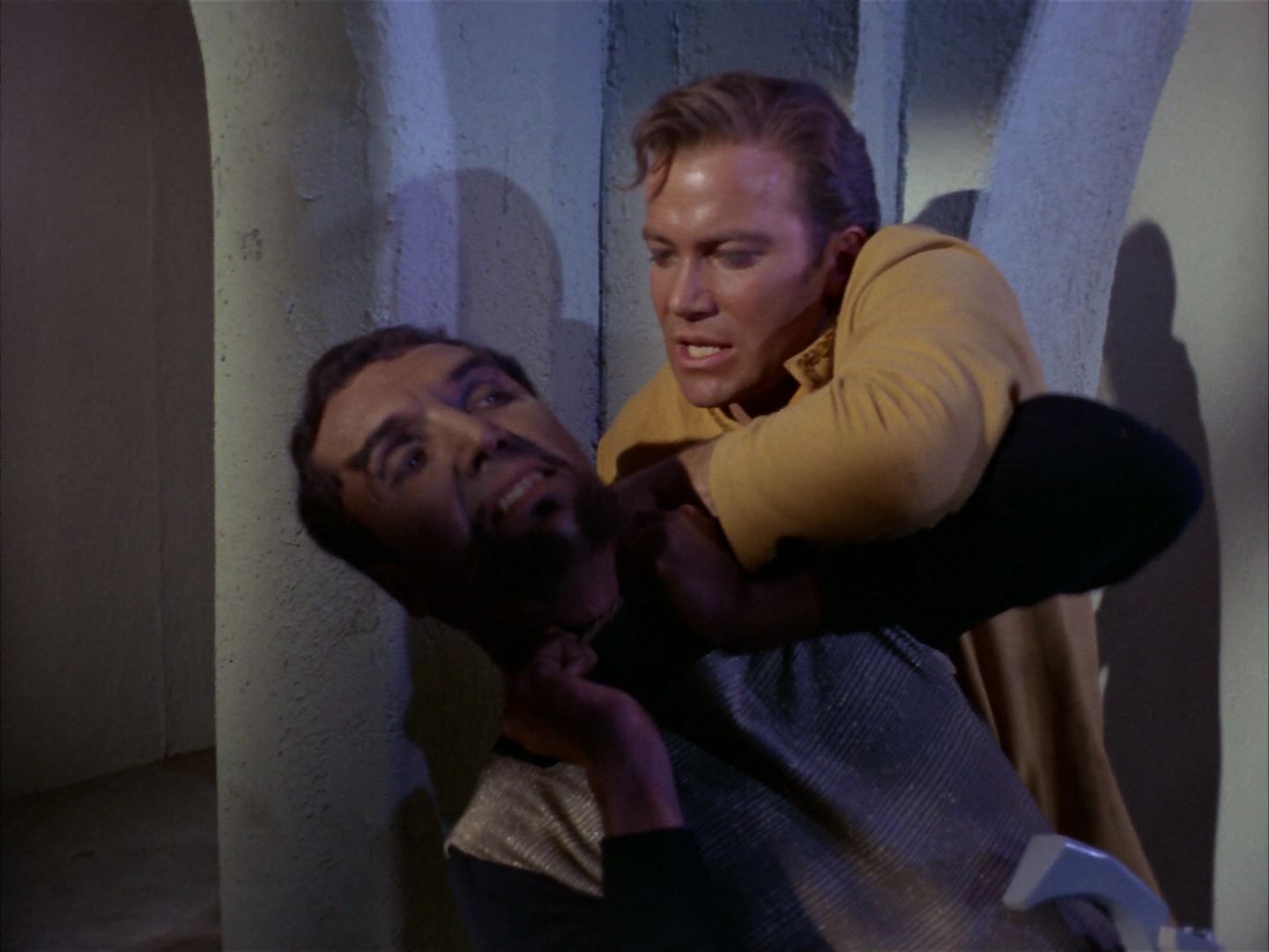 ariane179254_StarTrek_1x26_ErrandOfMercy_2553.jpg