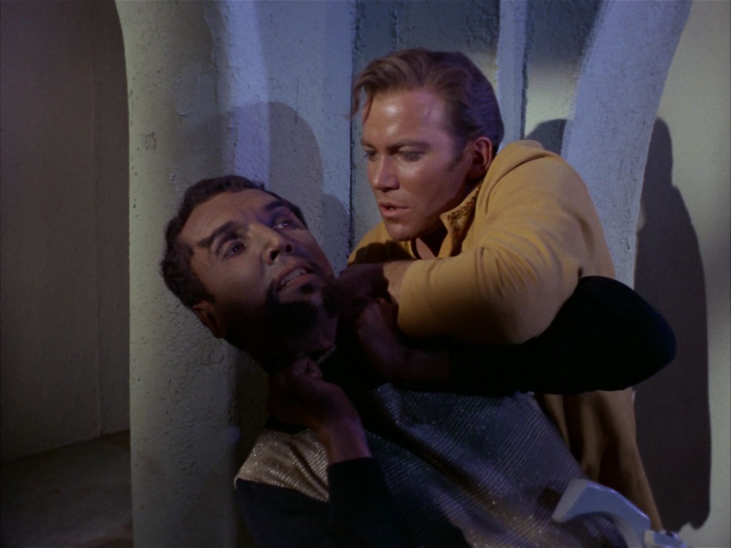 ariane179254_StarTrek_1x26_ErrandOfMercy_2555.jpg