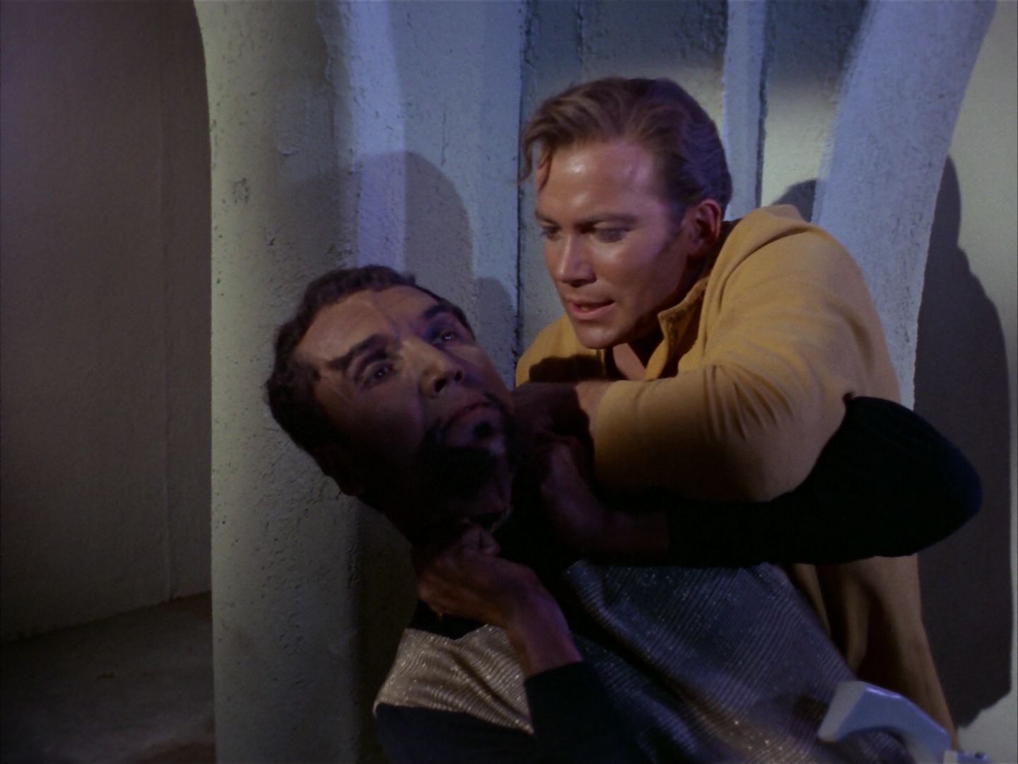 ariane179254_StarTrek_1x26_ErrandOfMercy_2561.jpg