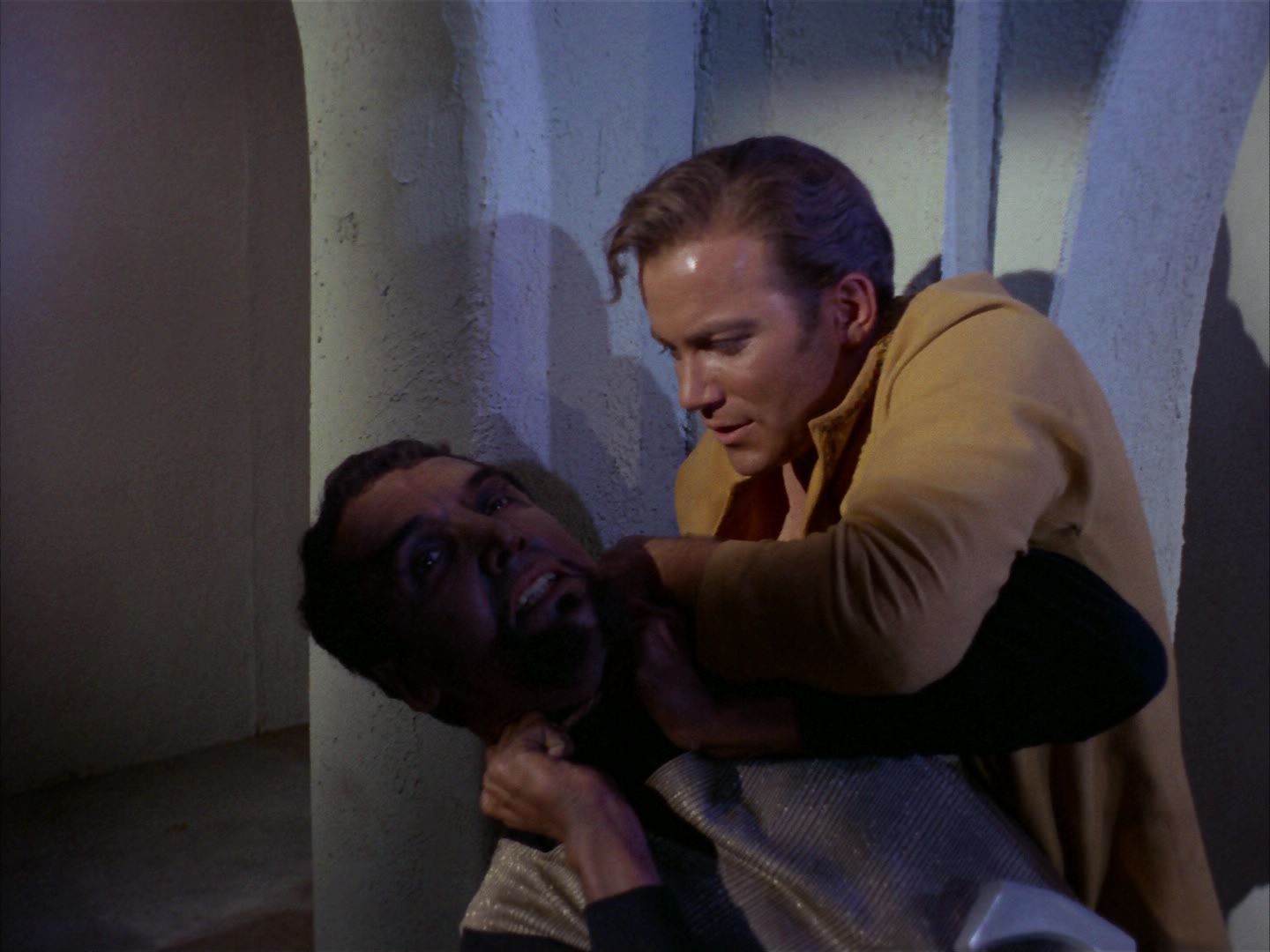 ariane179254_StarTrek_1x26_ErrandOfMercy_2576.jpg